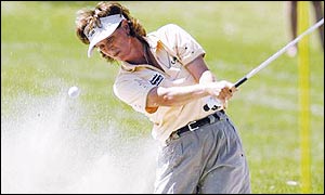 Rosie Jones plays out of a bunker