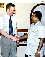 Norwegian General  Trond Furuhovde with LTTE leader Prabhakaran
