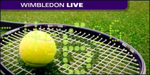 Live action in the semi-final between Amelie Mauresmo and Serena Williams