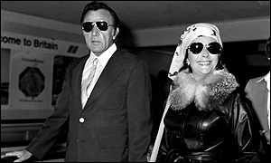 Richard Burton with wife Liz Taylor