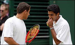 Amir Hadad and Aisam-Ul-Haq Qureshi in action