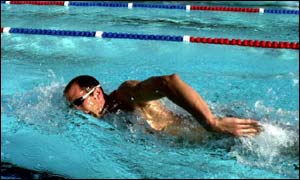 swimmer trains