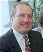 Ron Davies AM