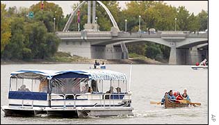 Queen's water taxi