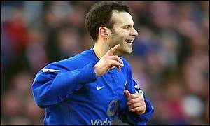 Giggs scores