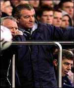 Terry Venables watches Leeds' defeat