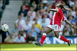 Eniola Aluko gets on the end of Emma Coss' pass to put Charlton ahead