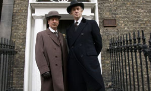 Bill Paterson and Jonathan Pryce in Sherlock Holmes And The Baker Street Irregulars