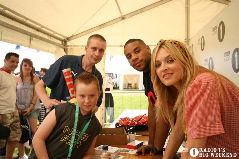 Signing sessions with Fearne and Reggie