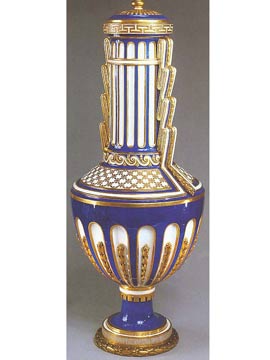 Sevres vase and cover (Vase 'à colonnes cannelées')