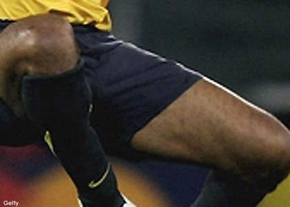 Eyes on the thighs?