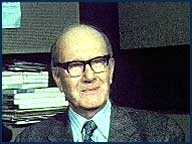 Barry Cowan interviews 'The voice of Radio Ulster', Duncan Hearle on his last day at the BBC after 30 years (1976)