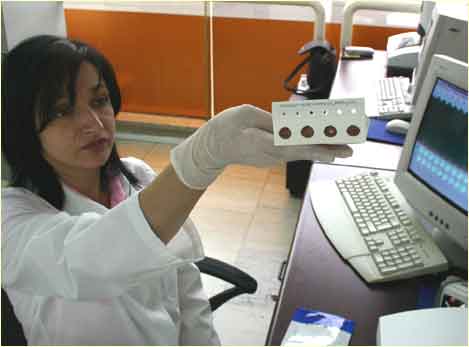 Lab test of DNA samples