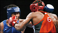 Hai võ sỹ Trung Quốc và Mỹ ở Athens 2004