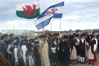 Ar y traeth