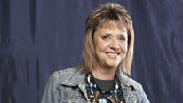 Suzi Quatro pays tribute to Otis Redding
