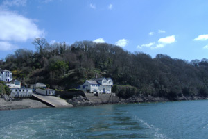Ferryside at Bodinnick, seen from the ferry to Fowey.