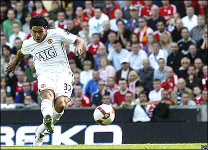 Carlos Tevez của Manchester United