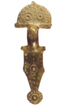 A bow brooch