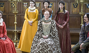 Anne Marie Duff as Elizabeth 