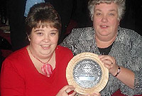 Nia a Mary Davies