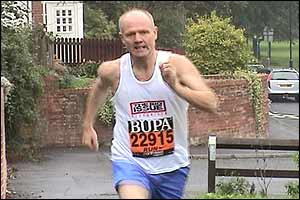 Paul Kelly running