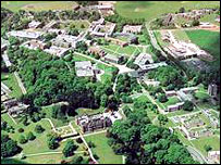 基尔大学