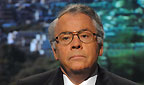 US ambassador to Britain, Robert Tuttle
