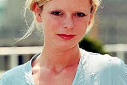 Emilia Fox