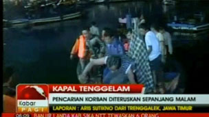 A resque operation after a boat carrying Sri Lankans capsized off Indonesia (file photo)