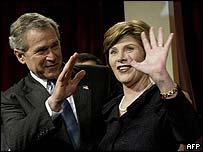 George W. Bush é acusado de explorar os ataques