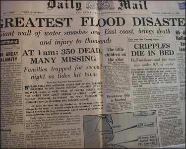 Daily Mail - 1st Feb 1953.
