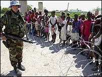 soldado da ONU