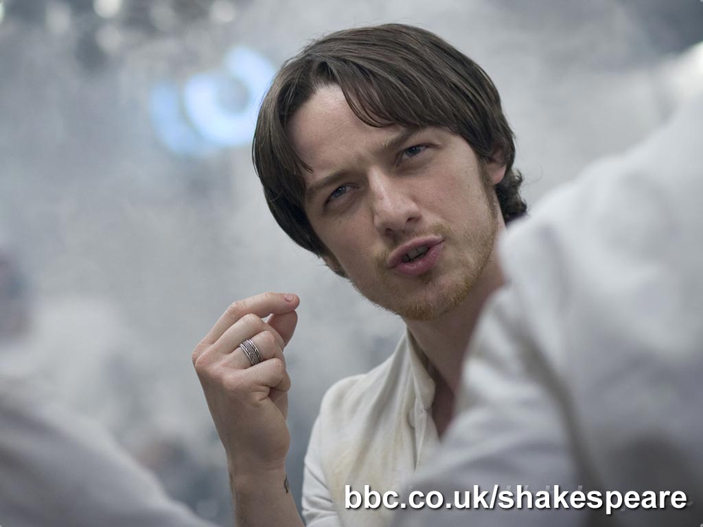 Joe Macbeth (James McAvoy)