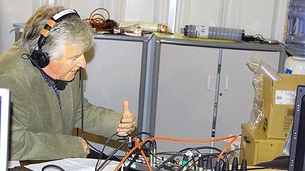 Gwleidydd prysur - Alun Ffred Jones ar  y radio fore Llun
