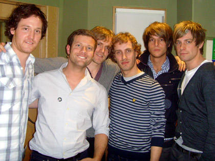Dermot welcomes Absent Elk into the studio for a session.