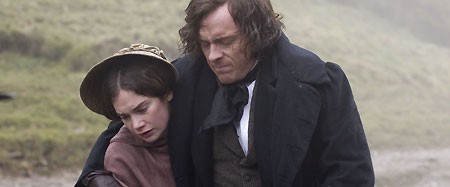 Ruth Wilson as Jane and Toby Stephens as Rochester