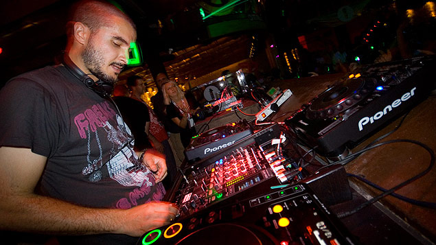 Zane Lowe