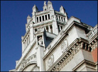 V&A