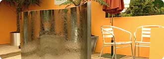 Wall water feature