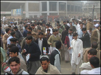  لاٹھی چارج