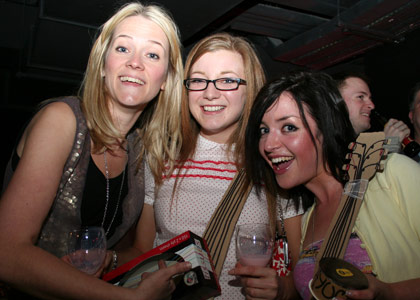 Chris Moyles karaoke at Abertay Uni
