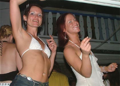 The Essential Selection at Cafe Mambo - Crowd 6th August 2004

