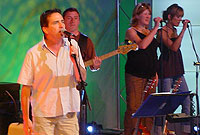 Bryn Fôn a'r band
