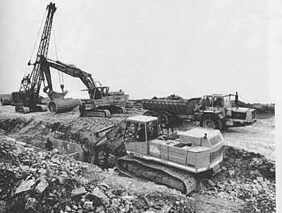 Laying pre-stressed concrete pipes