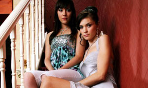 (L-R) Linzey Cocker and Sinead Moynihan in Drop Dead Gorgeous
