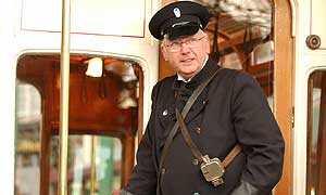 Songs of Praise: Pete Waterman looks at Christmas customs just before the First World War