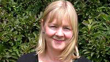 Llun o Marion Loffler oddi ar wefan  y Ganolfan Uwchefrydiau Celtaidd