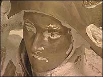 Making of statue