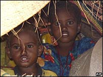 Trẻ em trốn khỏi chiến sự tại Somali